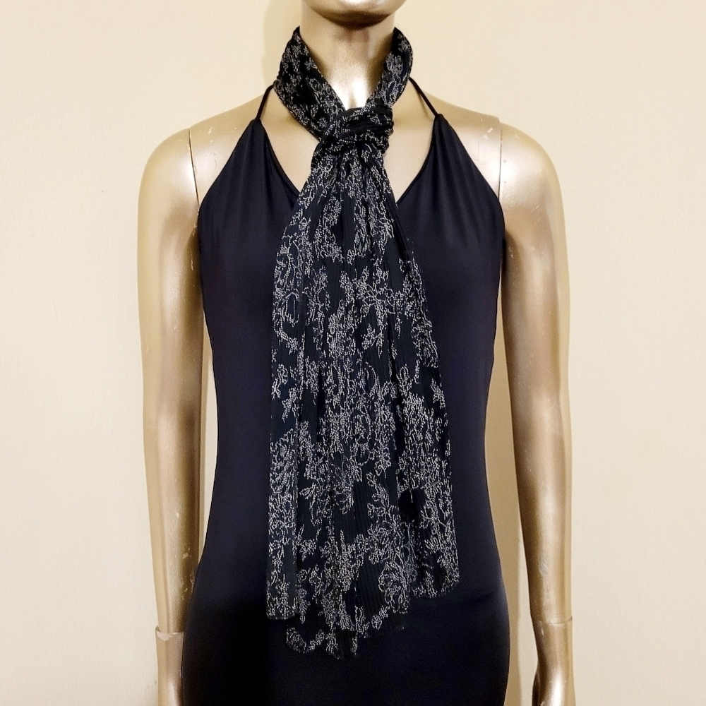 SET OF 4 SCARVES - Picture 7 of 16